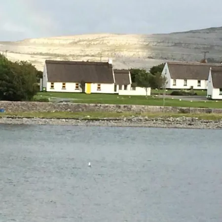 Semesterbostad Ballyvaughan Cottages *